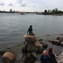 Die kleine Meerjungfrau Statue